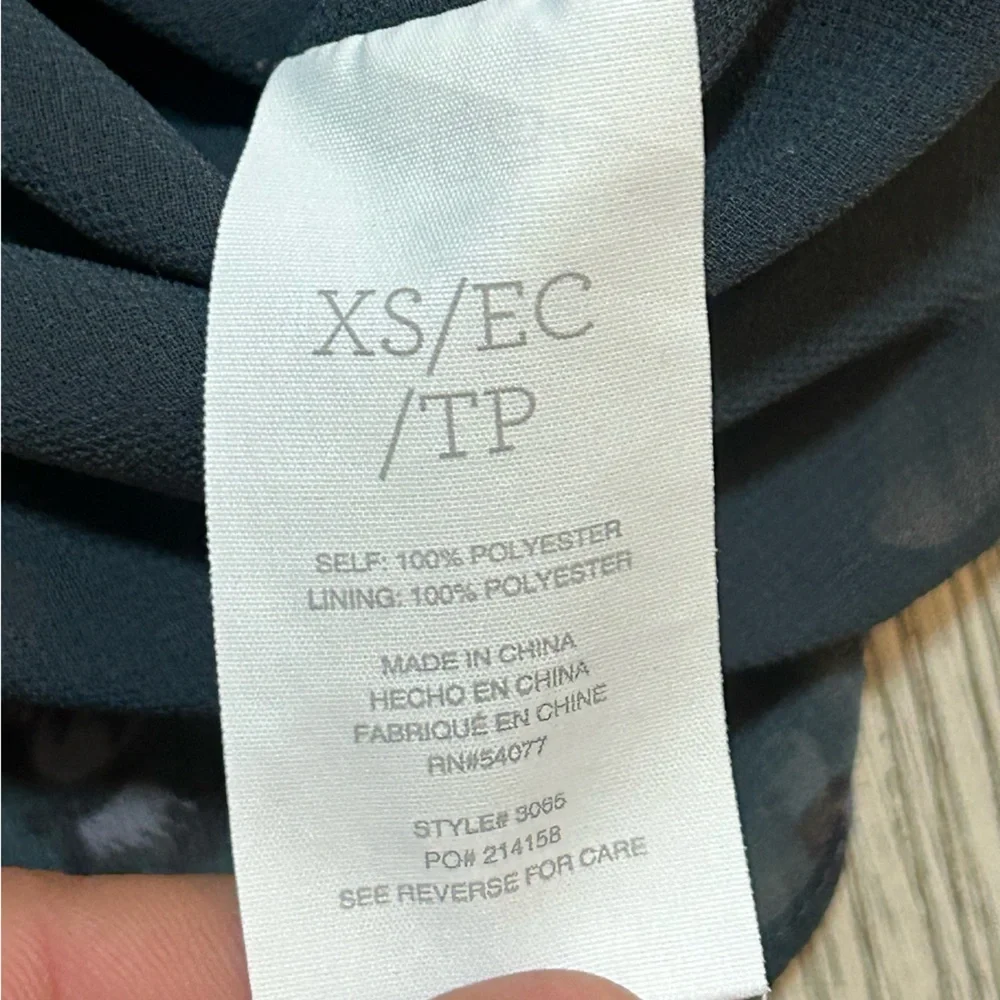 CAbi Sleeveless Floral Blouse With Frayed Hem. Lined. - Picture 7 of 8